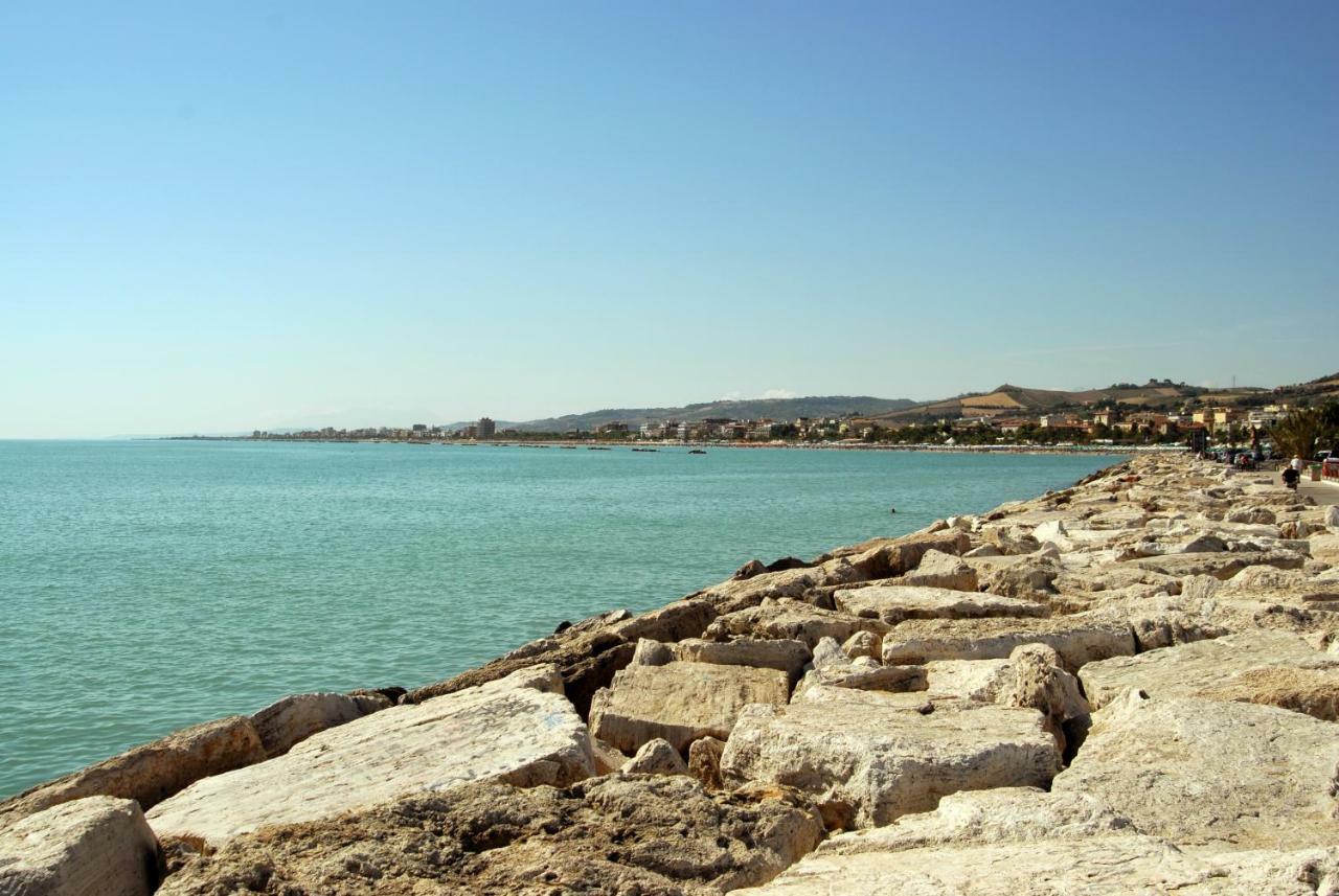 Casavacanze Estate 1 San Benedetto del Tronto Bagian luar foto